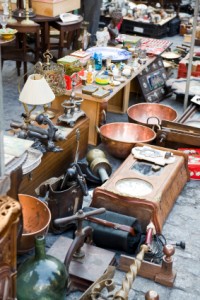 Storage.com tips for running a garage sale