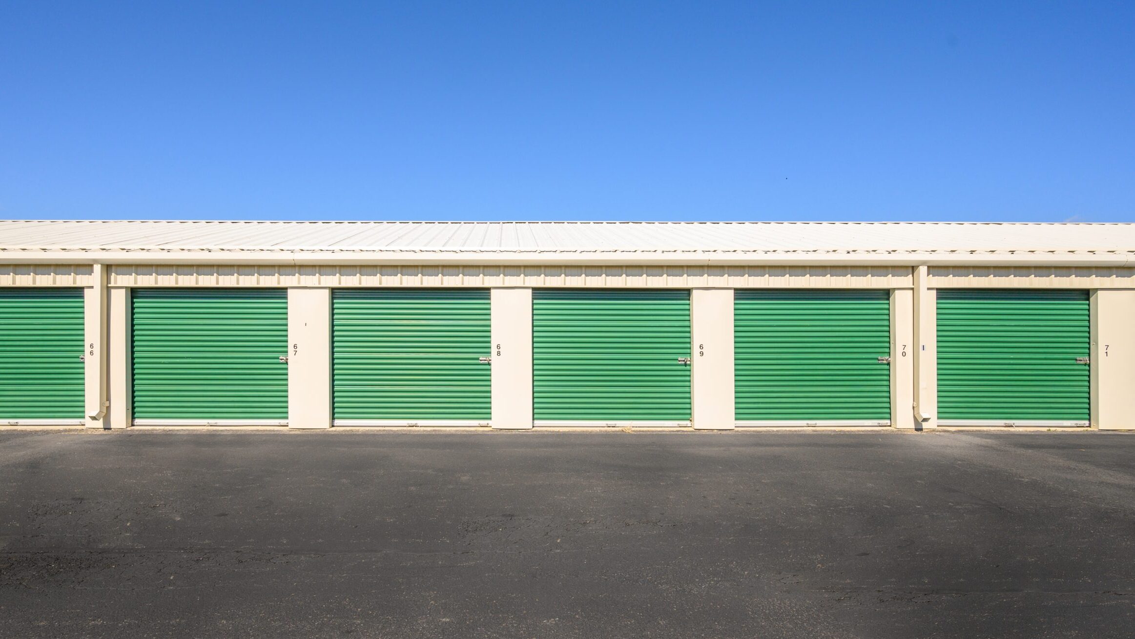 First Floor Storage vs Drive-Up Storage: Your Complete Guide to Ground Level Storage Units