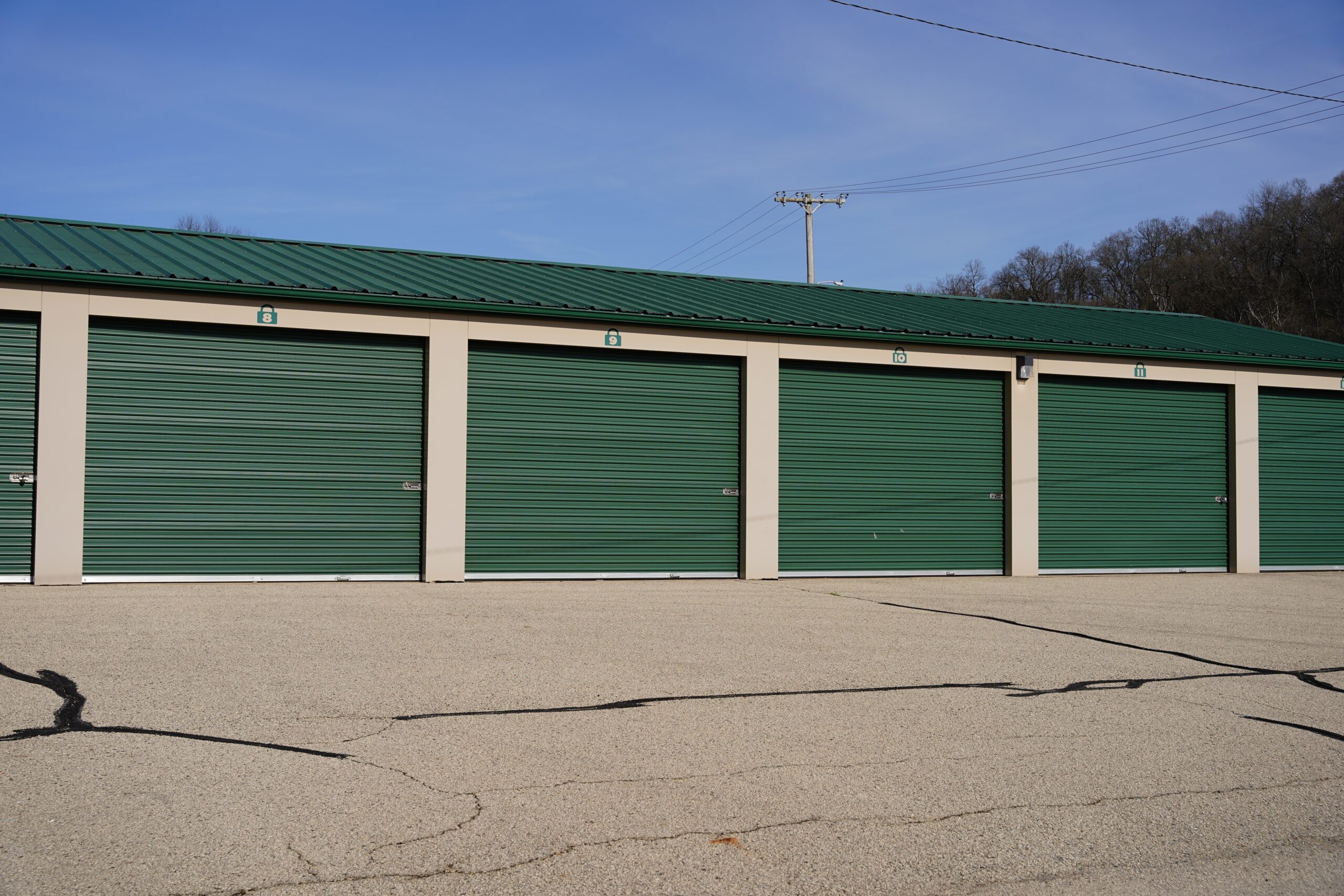 How Big is a 10x25 Storage Unit? A Complete Guide to What Can Fit in a 10x25 Storage Unit